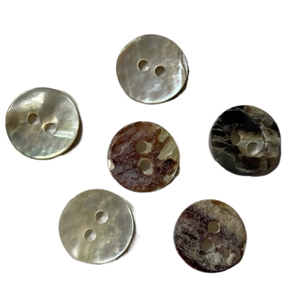 Sewing And DIY Material Natural Shell Buttons 16L Two Holes ODM